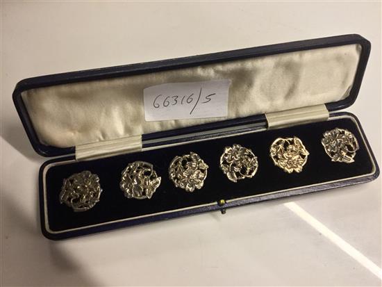 Cased set of silver Edwardian buttons